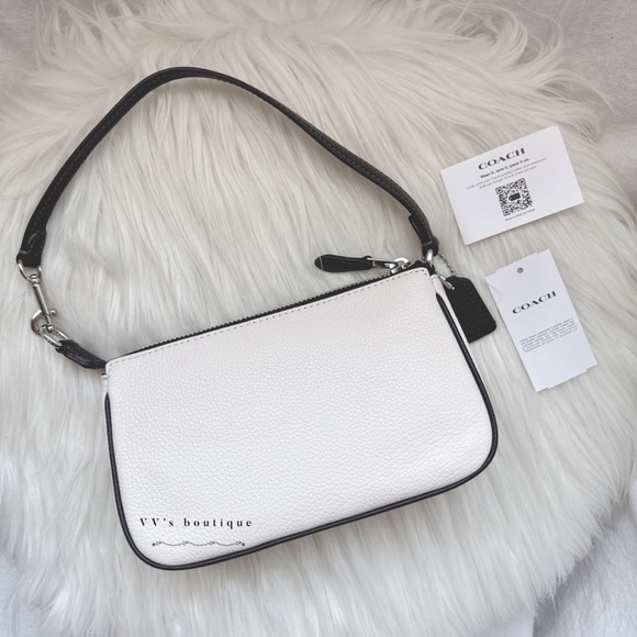 NWT Coach Nolita 19 Pebble Leather Large Wristlet Pochette Bag Chalk Black CP490 - Picture 2 of 9